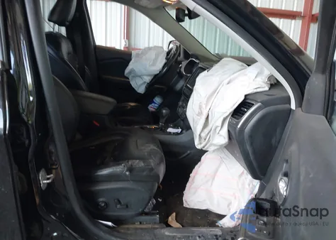 2019 Jeep Cherokee Limited 4X4 из США, поврежденный, VIN 1C4PJMDX5KD345207